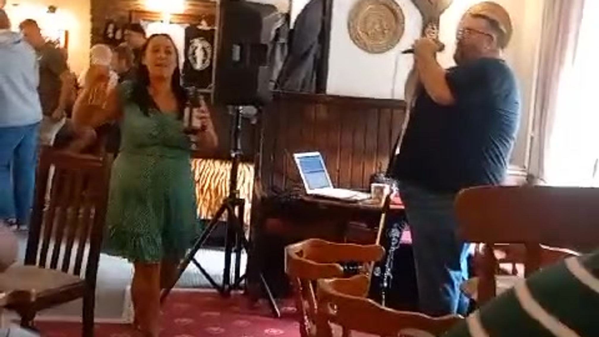 PUB GIG
